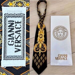 Vintage 90s Gianni Versace 100% Silk Barocco Print Tie & Original Folder
